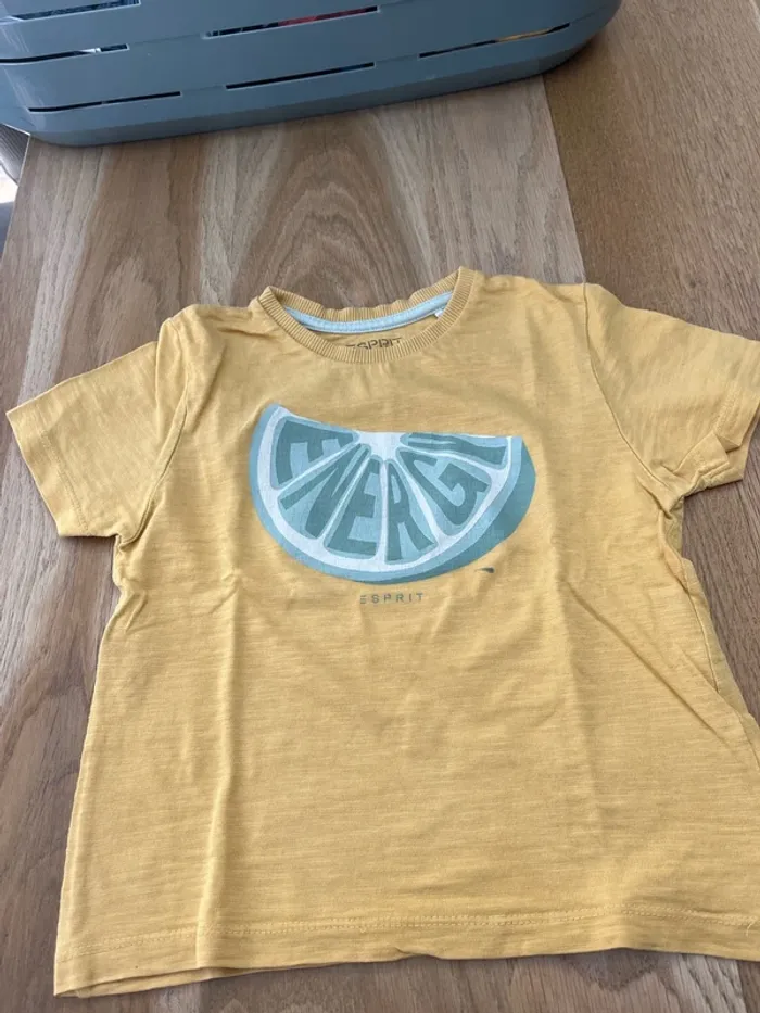 Tee-shirt manches courtes Esprit taille 4 ans