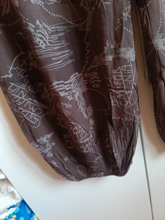Pantalon Aladin chocolat et gris - photo numéro 2