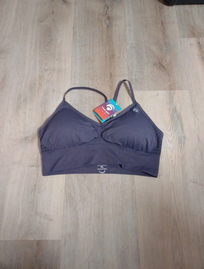 Brassière