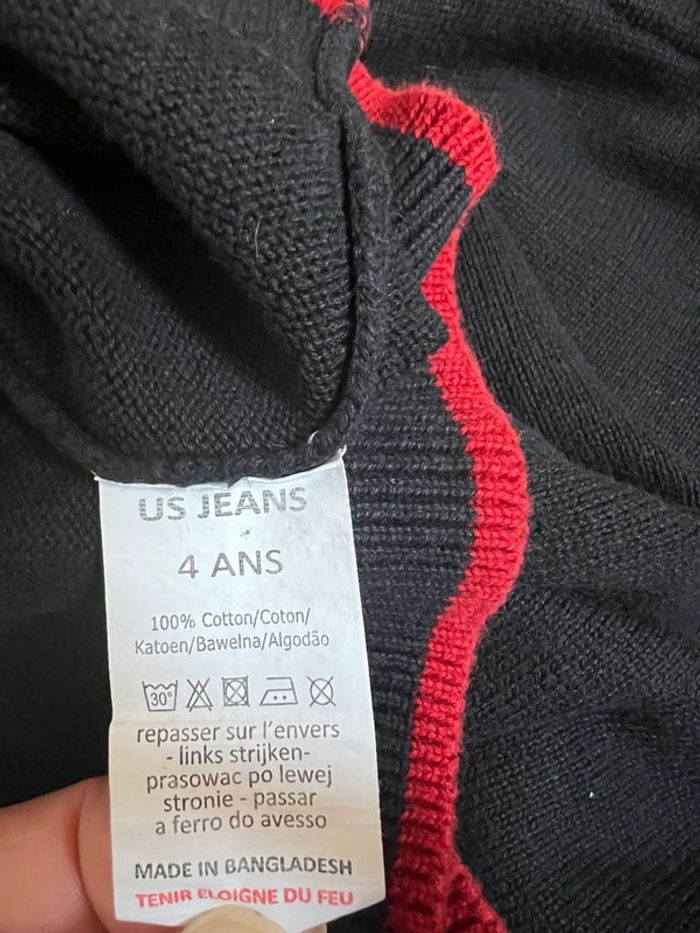 Pull léger à capuche 4 ans - photo numéro 5