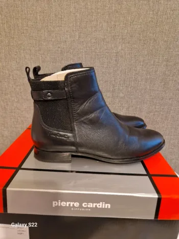 Bottines cuir pierre cardin neuves