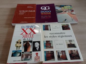 Lot de 4 livres gros volume