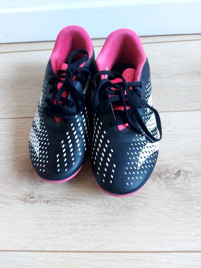 Crampons noir Adidas predator 36 2/3 - photo numéro 5