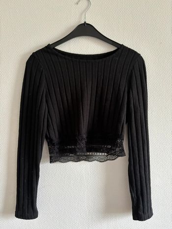 Manche longue avec bas dentelle