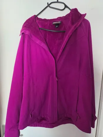 Veste femme polaire a capuche coupe vent