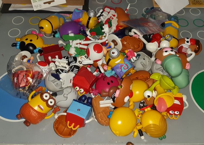Lot de jouets Mac do