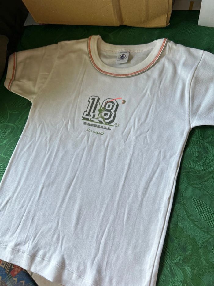 T-shirt 8 ans Petit Bateau neuf