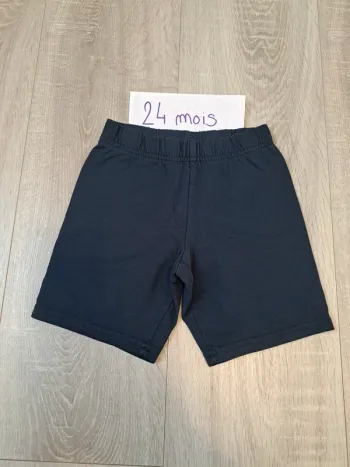 Short 2 ans