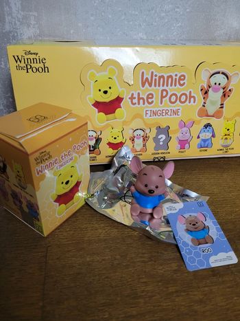 Figurine petit gourou de winnie pour doigt