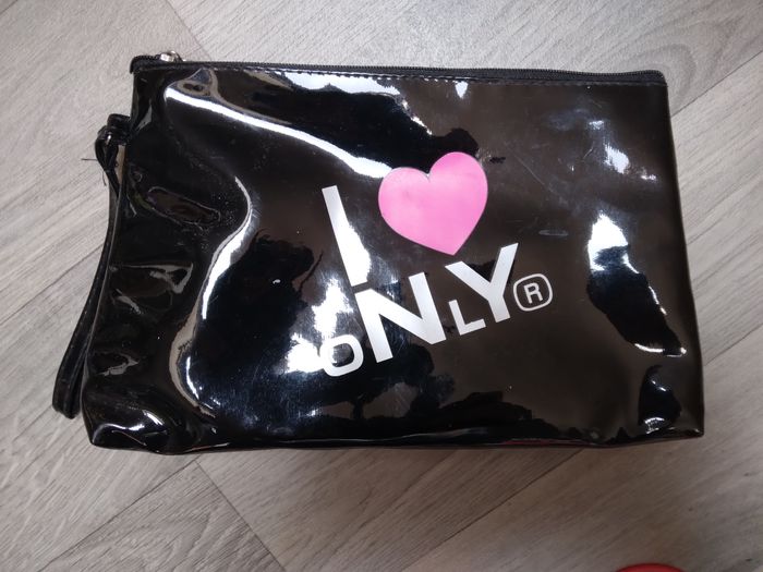 pochette à maquillage