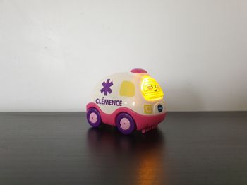 Tut tut bolide "Clémence,  ambulance rose" VTech