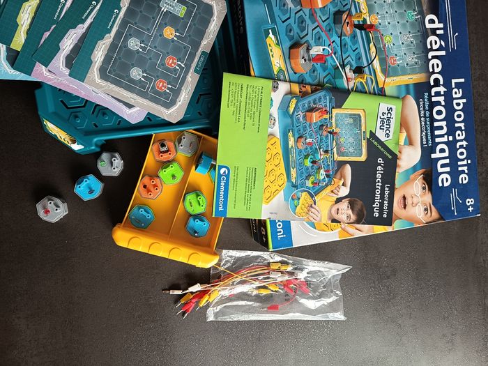 Jeu laboratoire électronique neuf - photo numéro 4