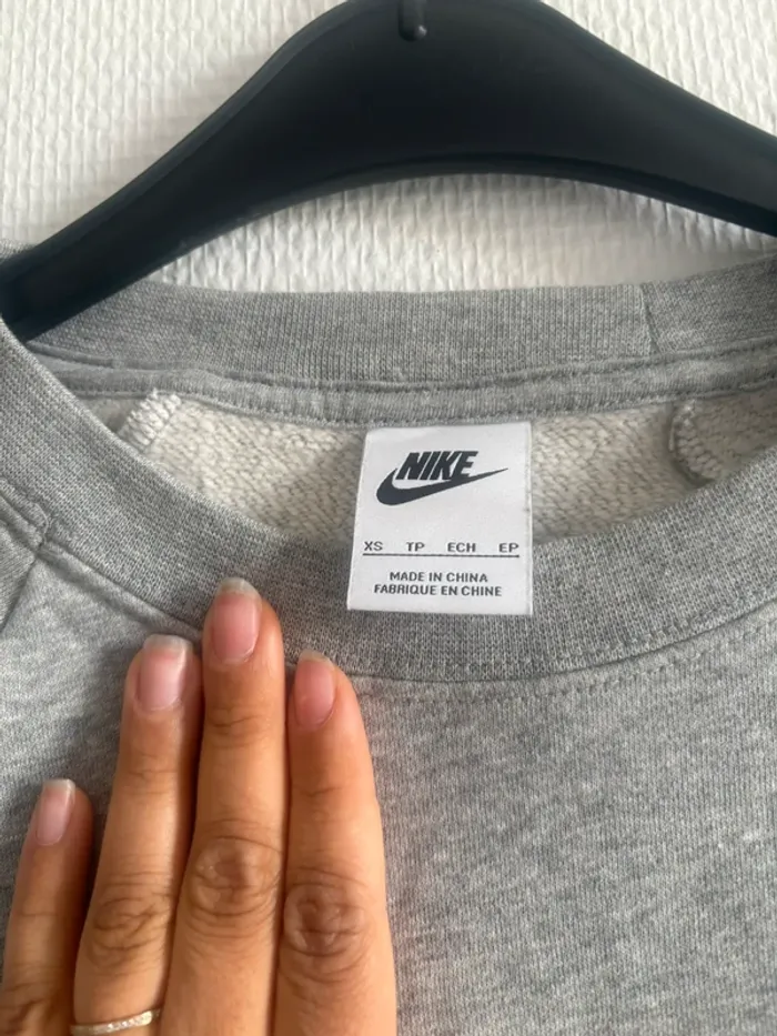Sweat Nike gris clair - photo numéro 4