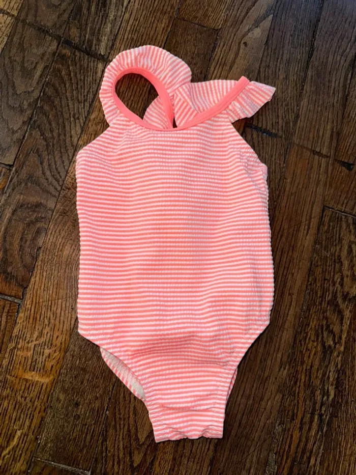 maillot de bain TAO corail 9 mois jamais porté