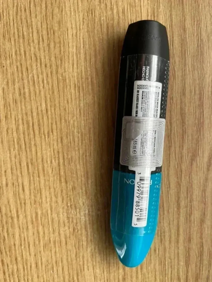 Mascara noir revlon neuf - photo numéro 2