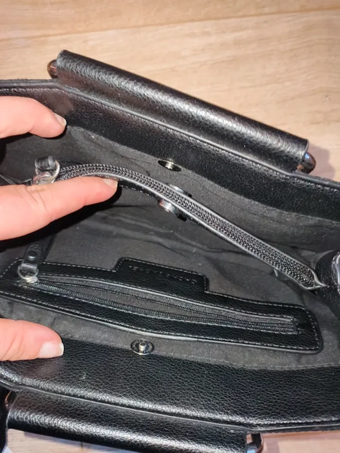 Sac à bandoulière excellent état noir anse argent cache cache - photo numéro 6