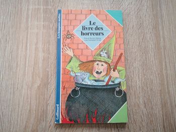 Dès 7 ans: Le Livre des horreurs - Collection Les Bouquins malins