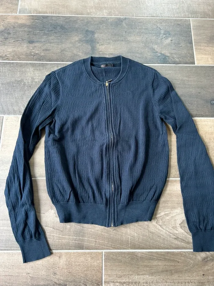 Pull zippé col rond bizzbee