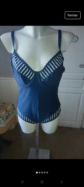 Très beau maillot de bain m8