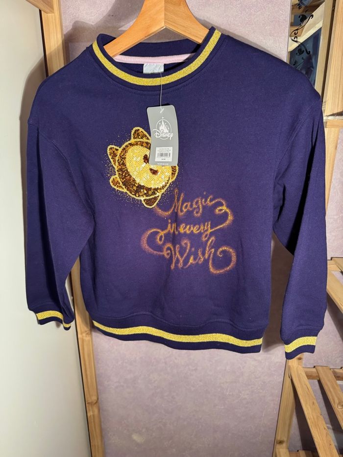 Sweat Disney – Magic Every Wish – Violet & Paillettes – Neuf étiquette (7/8 ans)