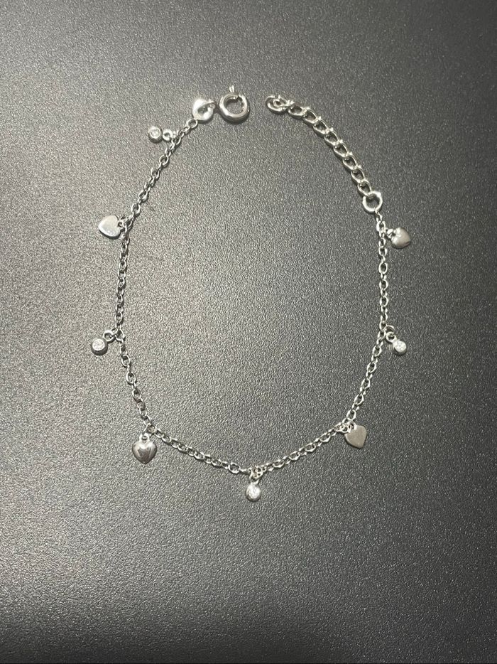 Bracelet en argent et breloques