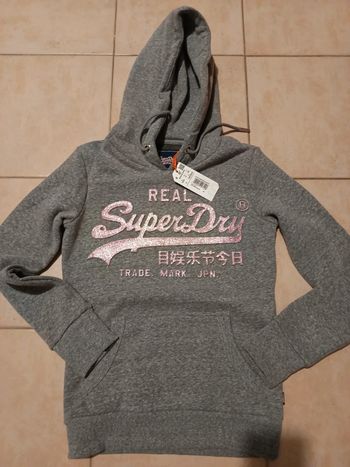 Sweat à capuche Superdry