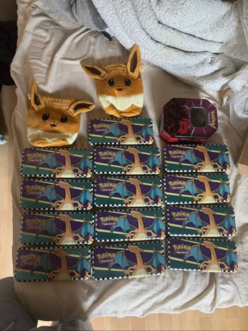 Pokémon pochette tin box et trousse métallique