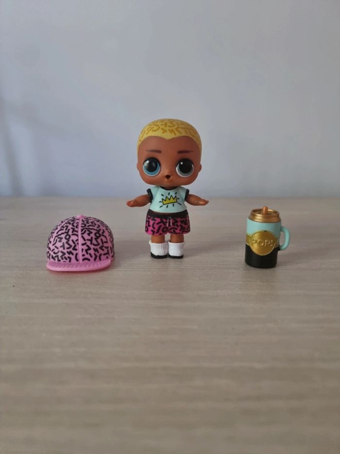 Poupée L.O.L Surprise - Scribbles - Under Wraps - Rare