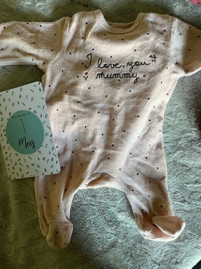 Pyjama 1 mois - photo numéro 2