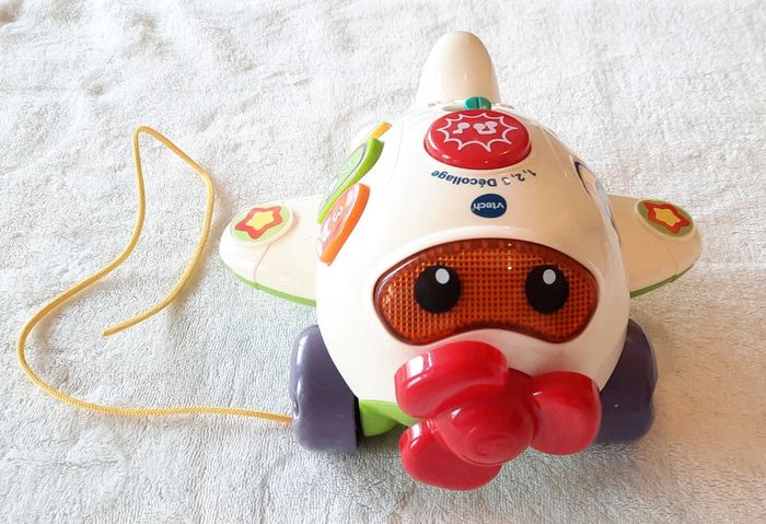 Avion jouet - photo numéro 3