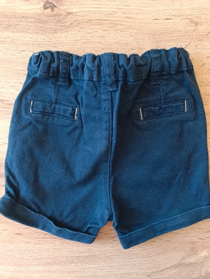 Short garçon taille 18 mois - photo numéro 3