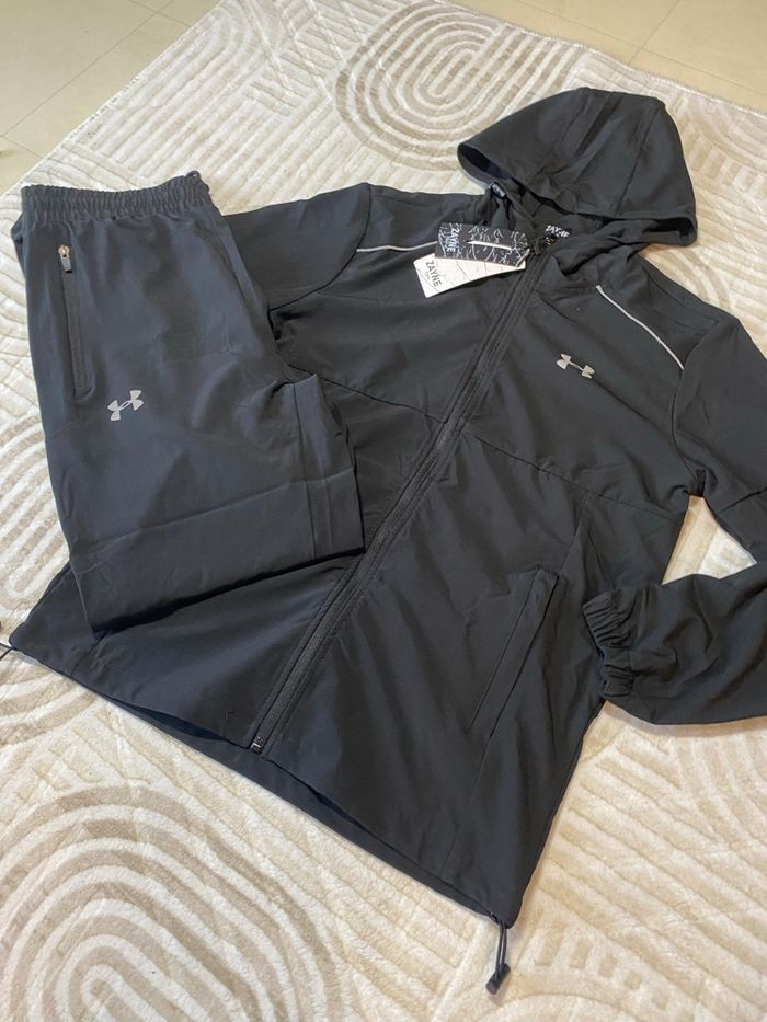 ensemble under armour