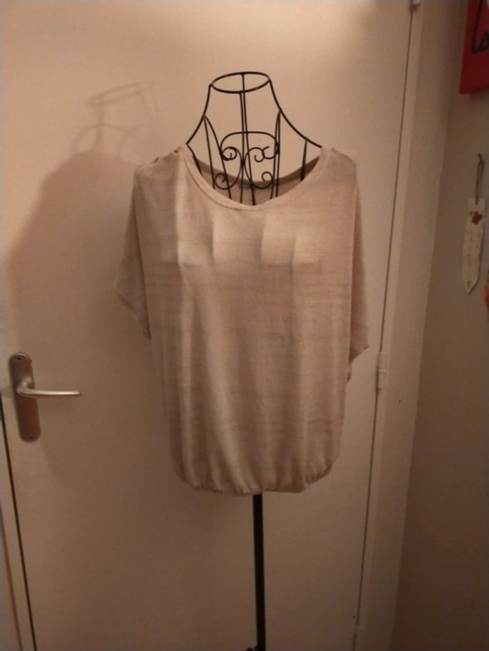 Joli blouse idéale pour les fêtes - photo numéro 2