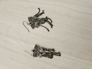 Boucle d'oreille diverses formes