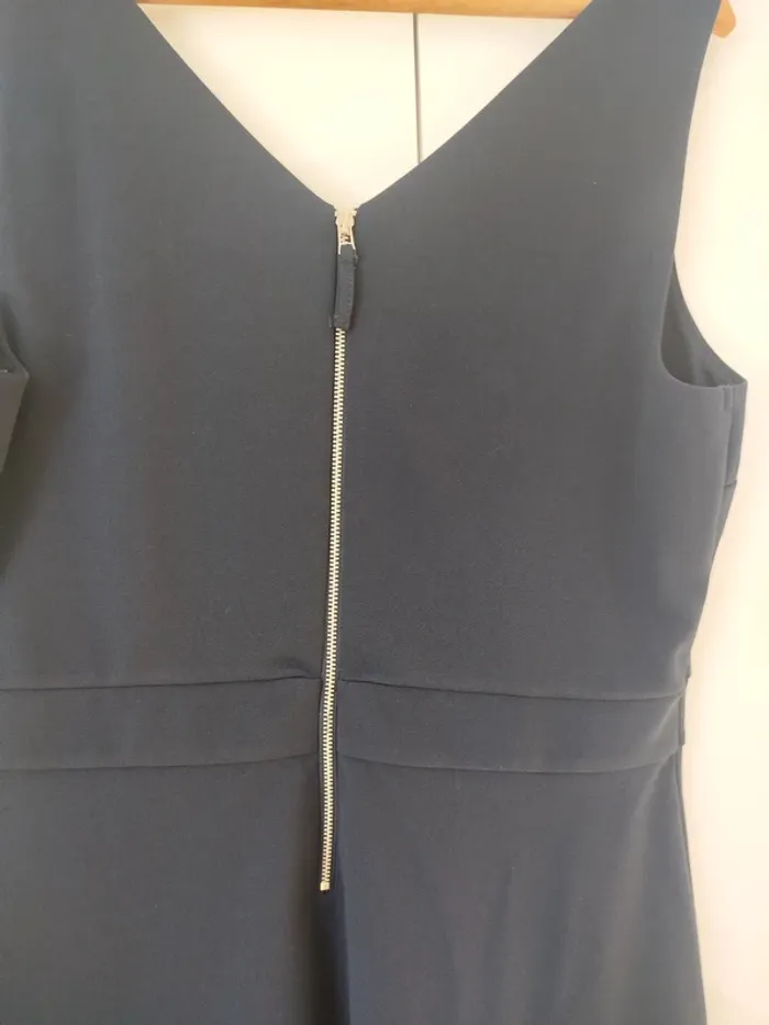 Robe bleue marine taille 42 neuve - photo numéro 4