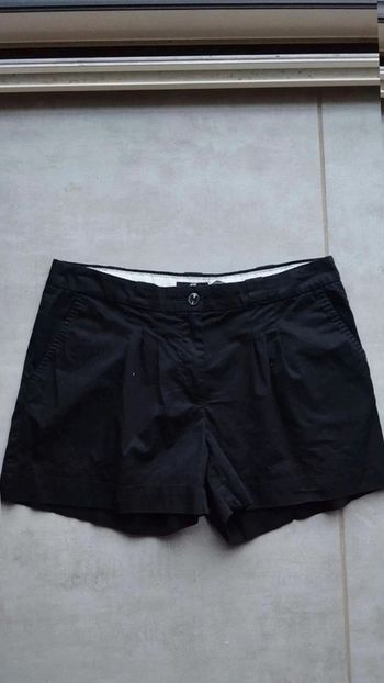 Short noir taille 42 h&m  femme