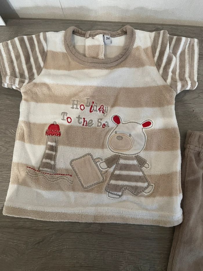 Pyjama 2 pièces taille 3 mois - photo numéro 3