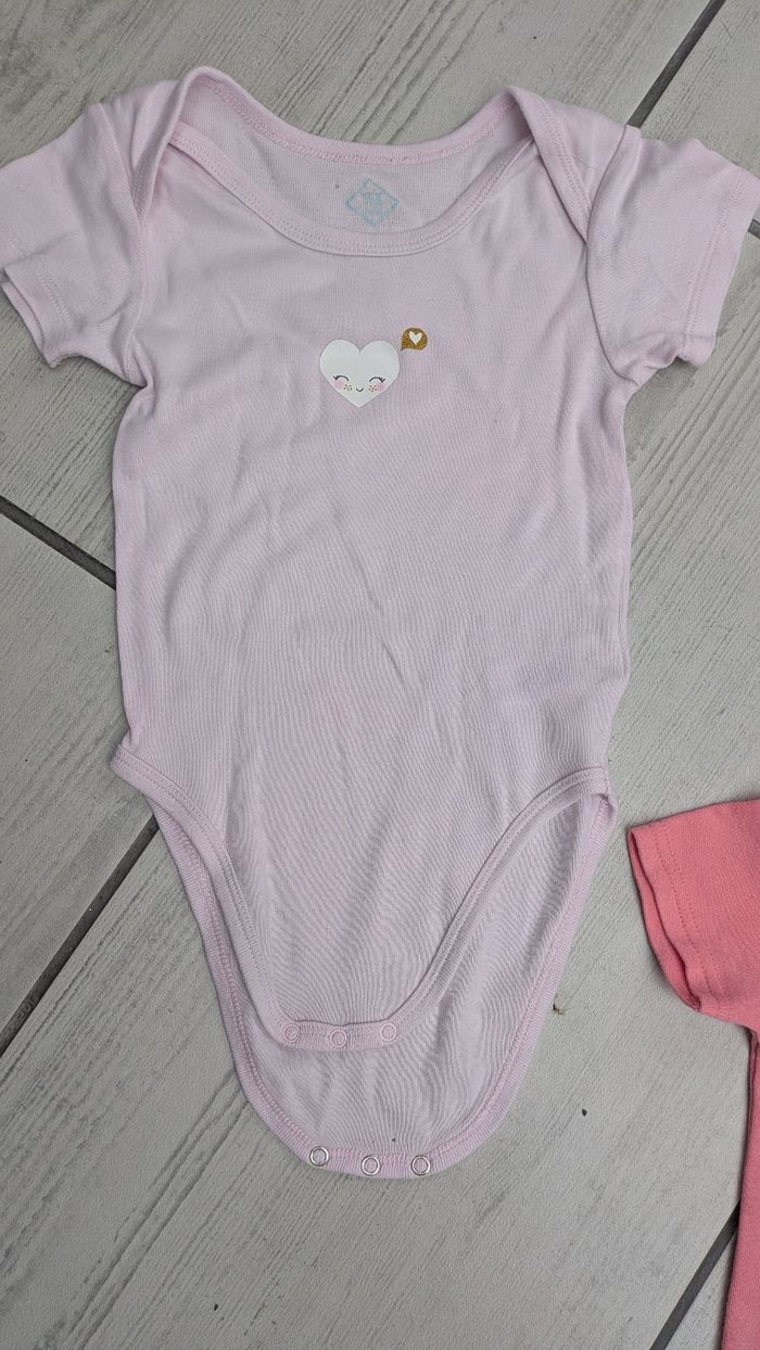 Vend lot nuit fille 3 ans - photo numéro 4