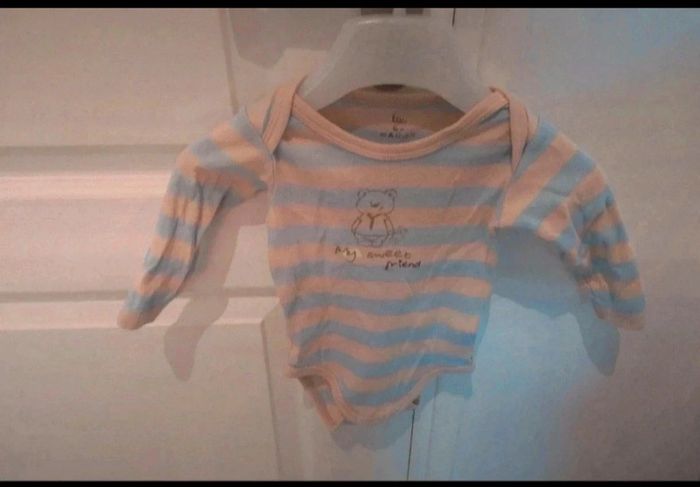 Lot de 3 Bodies bébé garçon taille 6 mois - photo numéro 2