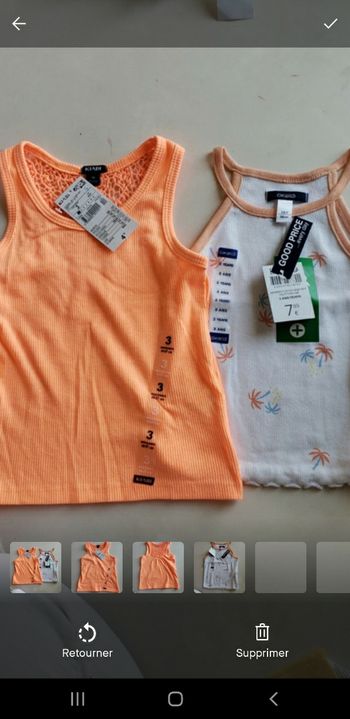 lot 2 débardeurs fille a 5 euro