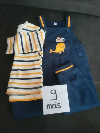 Salopette avec t-shirt garçon 9 mois