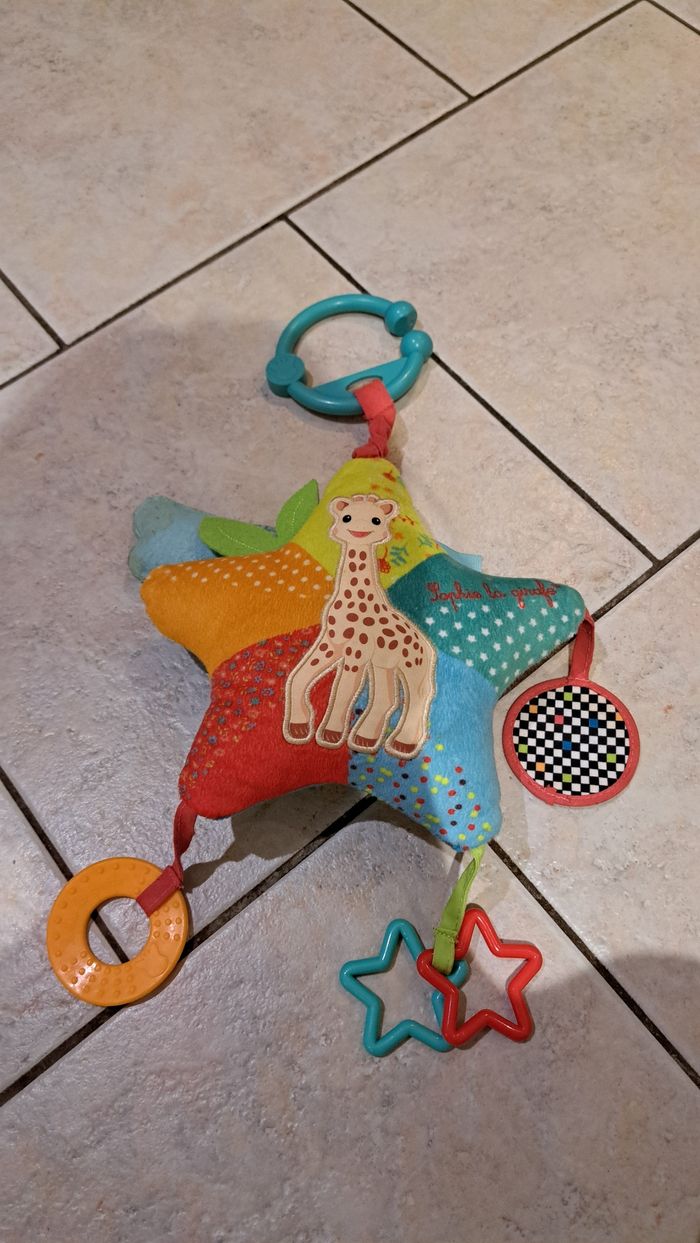 Etoile d'activités Sophie la girafe