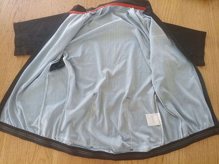 T-shirt/ haut de cyclisme - photo numéro 2