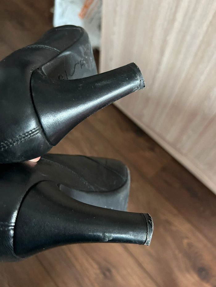 Bottines Unisa P. 38 noir cuir talons - photo numéro 5