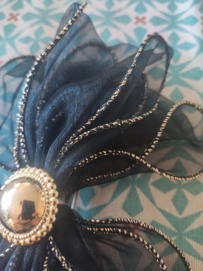 Barrette vintage noir doré - photo numéro 4
