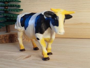 Papo vache noire et blanche Vintage Figurine animal de la ferme