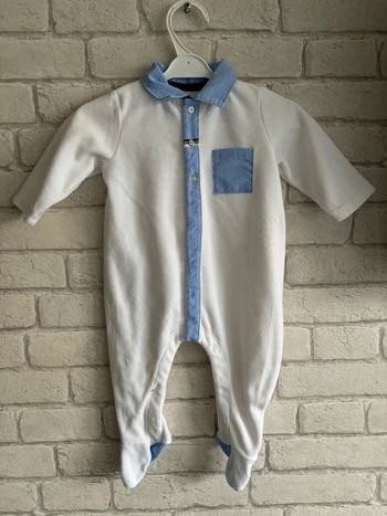 Pyjamas Hugo boss taille 6 mois