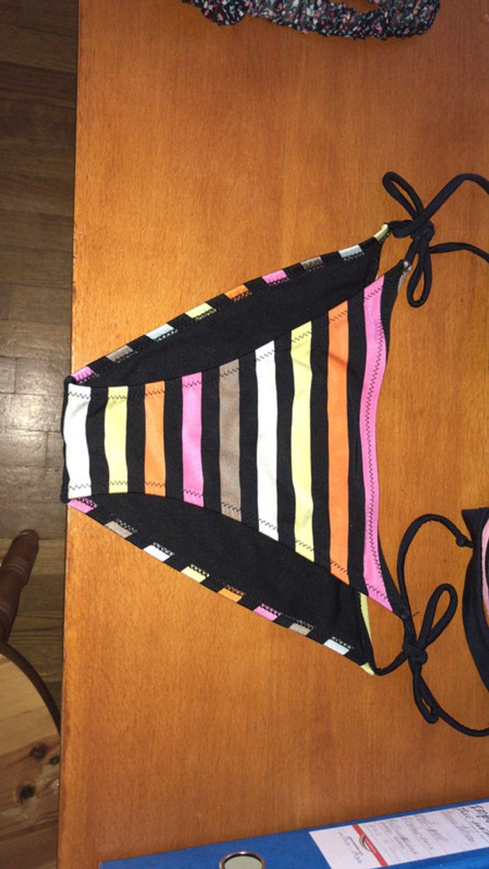 Maillot de bain 2 pièces taille 38 - photo numéro 2