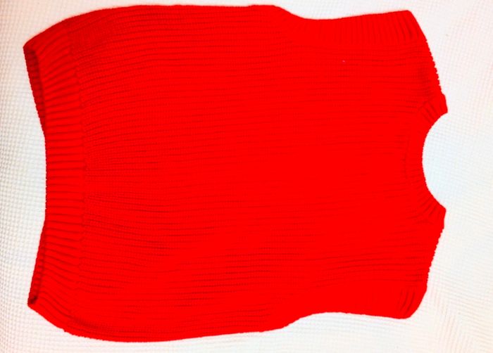 Gilet sans manches rouge - photo numéro 3
