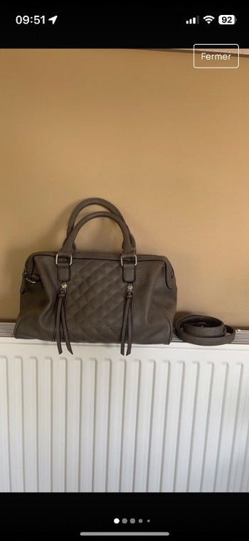Sac à main gris de chez Gemo
